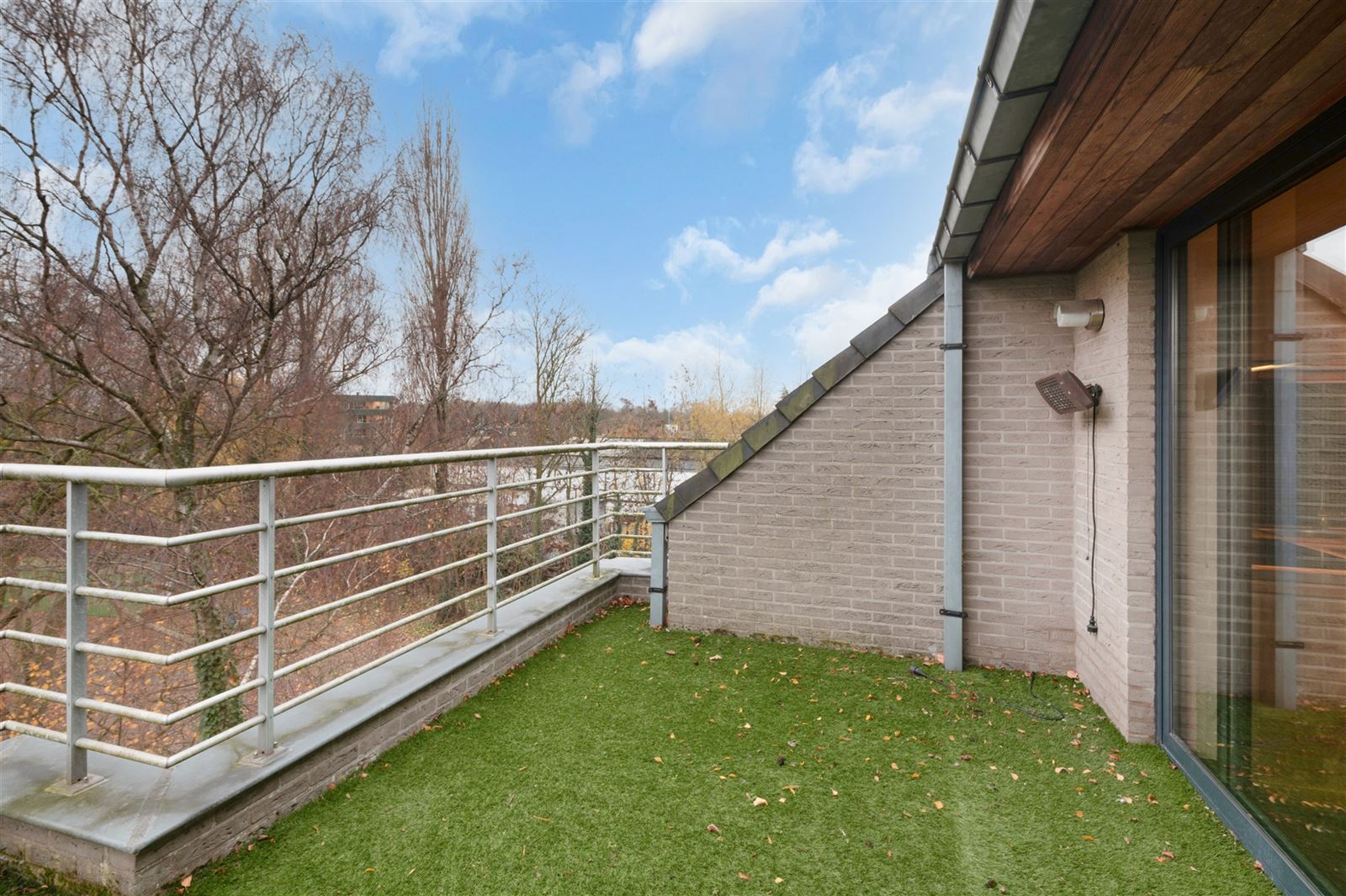 Instapklaar duplexappartement met 3 slaapkamers in Gent! foto 7