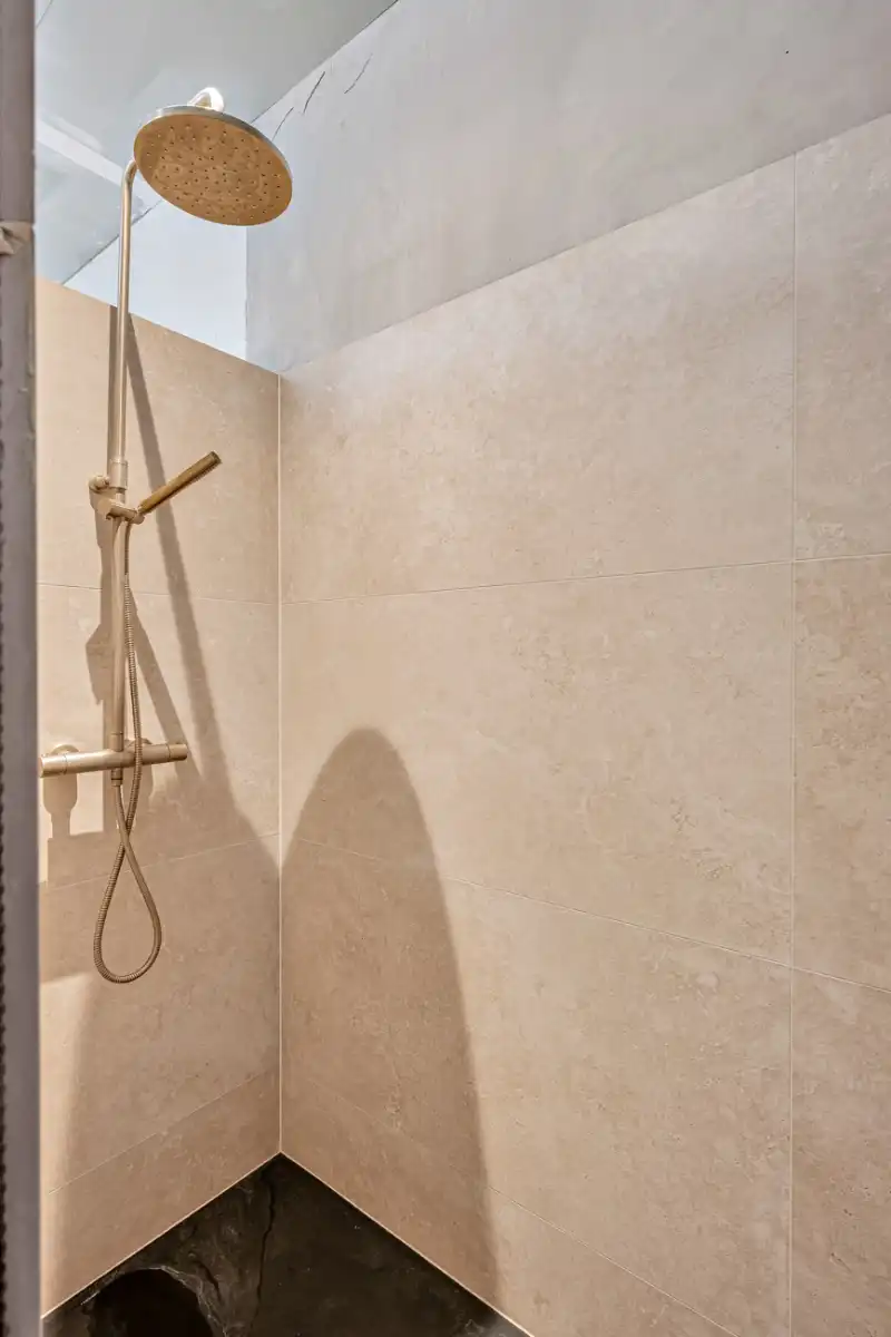 Karaktervolle interbellumwoning met loods nabij de Markt van Gavere foto 16