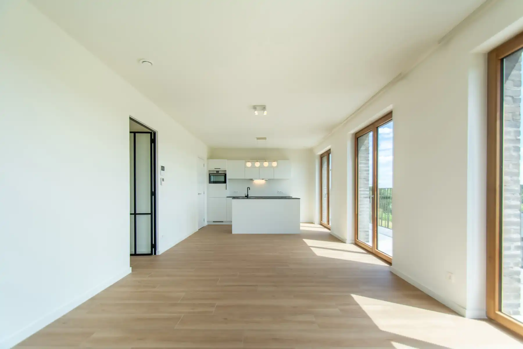 Rustig en comfortabel 3slpk appt. met mooi terras  foto {{pictureIndex}}