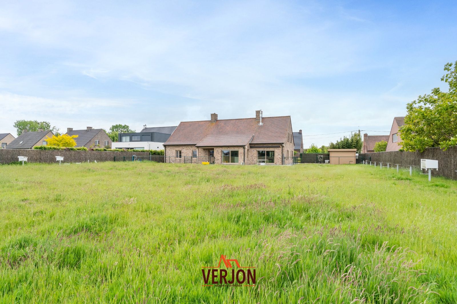 Riante villa op 13.722m2 met 6 slaapkamers, dubbele garage en prachtig vergezicht foto 32