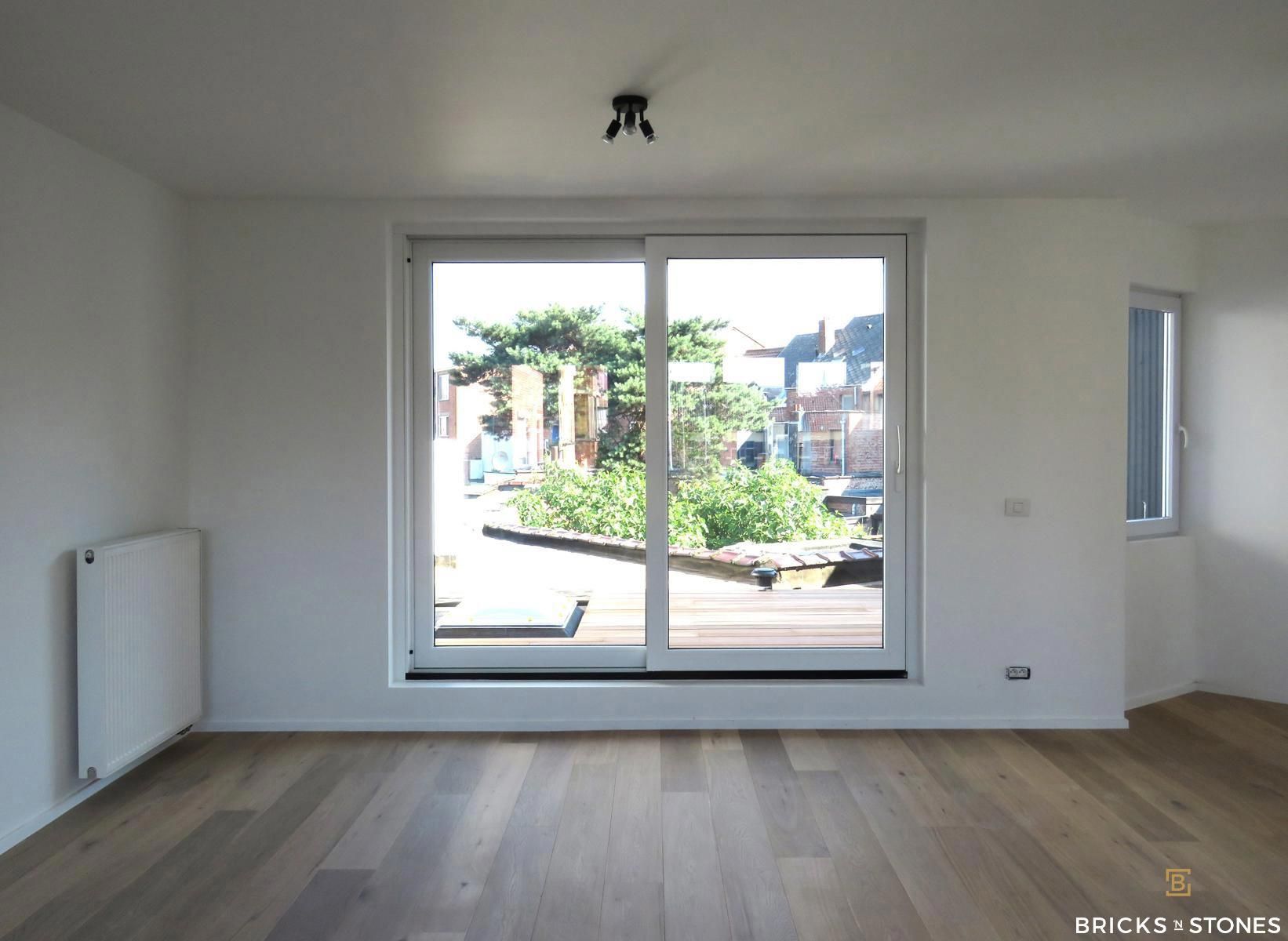 Ruim appartement met 2 slaapkamers en terras in Mechelen foto 4