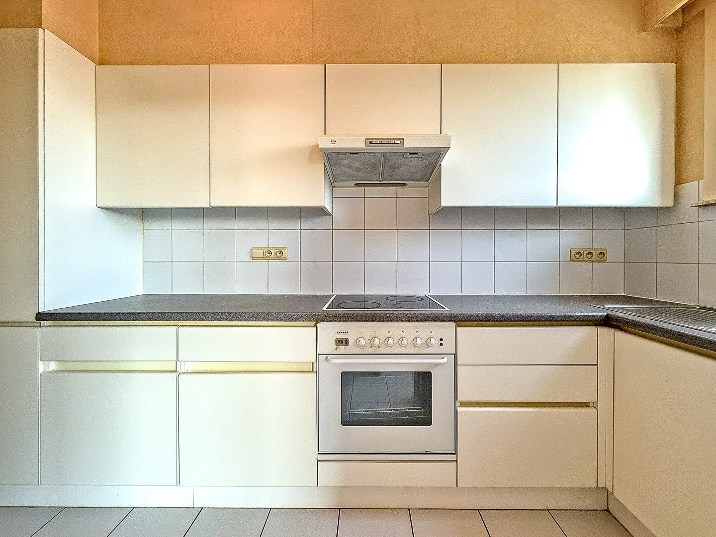 Instapklaar 2-slaapkamer appartement in centrum Diksmuide! foto 6