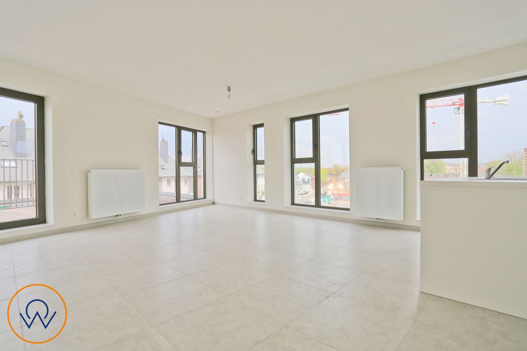 3 slaapkamers appartement foto {{pictureIndex}}