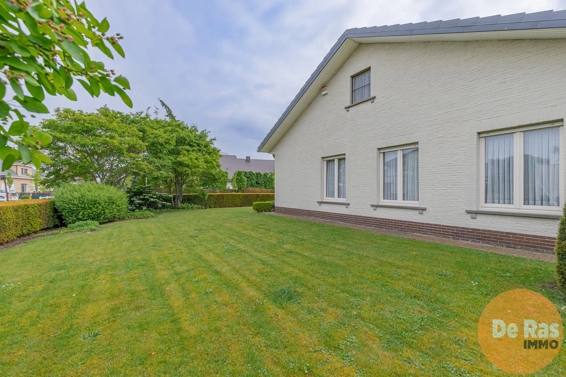 WETTEREN - Goed onderhouden woning op uitstekende locatie foto 24