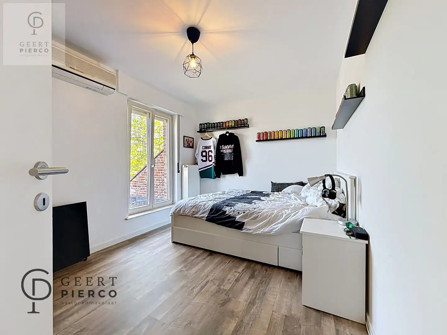 Knappe woonst op toplocatie foto 25