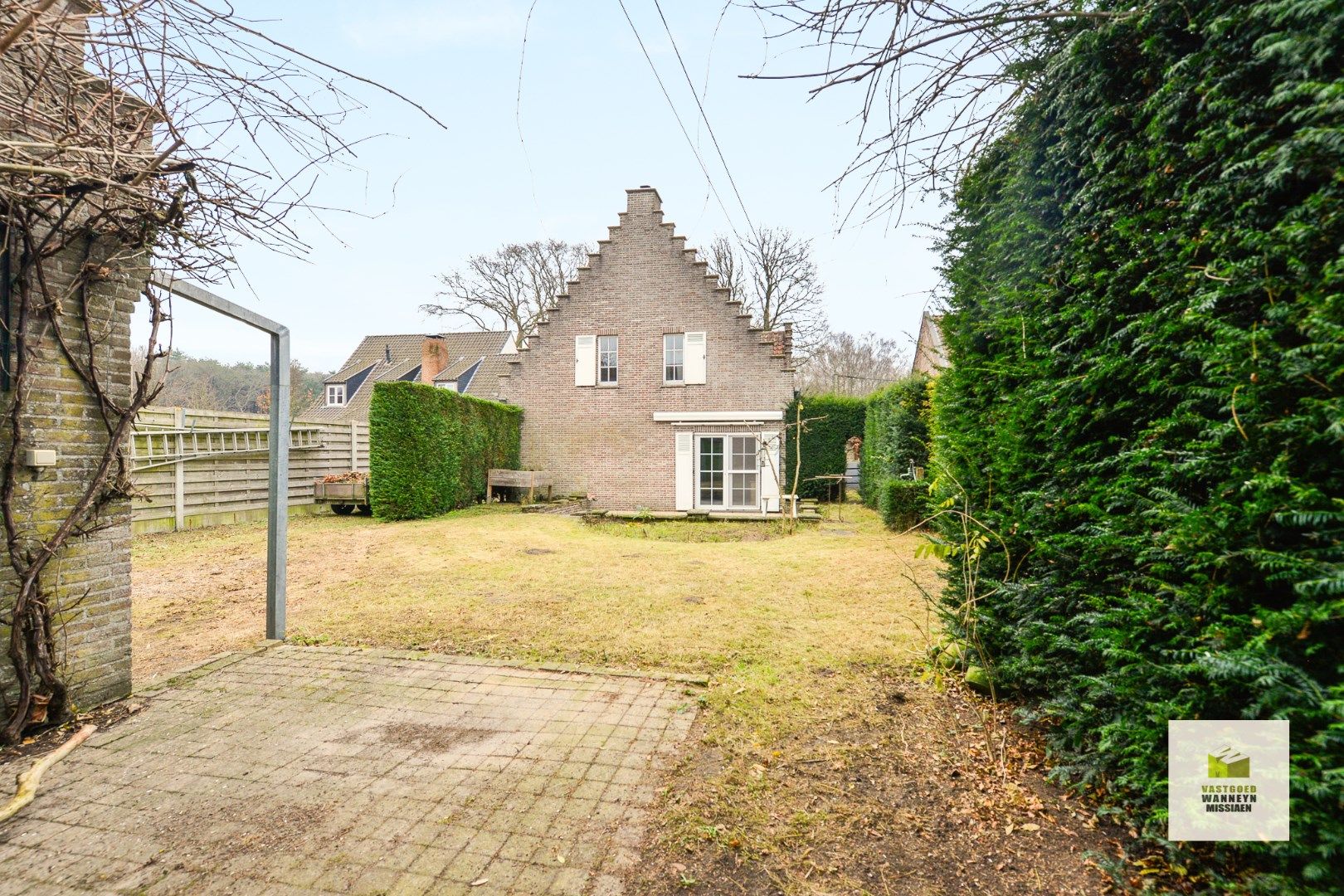 Unieke vrijstaande woning aan de bosrand met 2 slaapkamers en dubbele garage foto 25