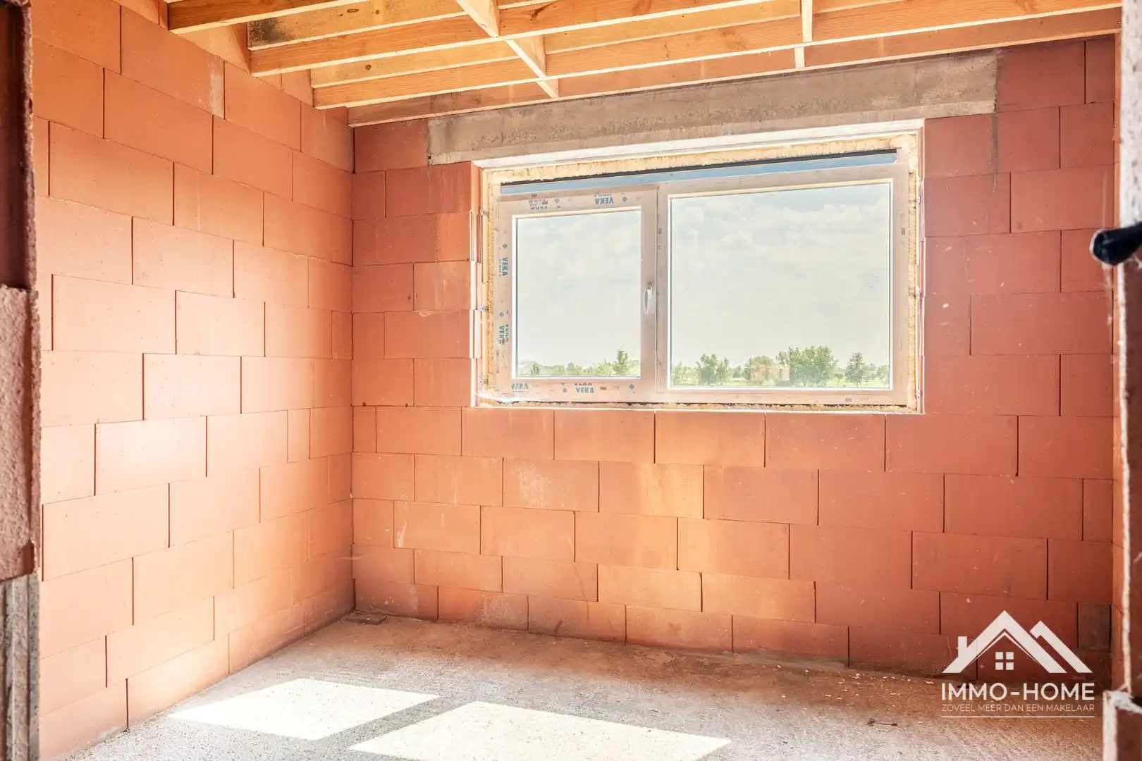 HOB casco woning met héél veel potentieel foto 20