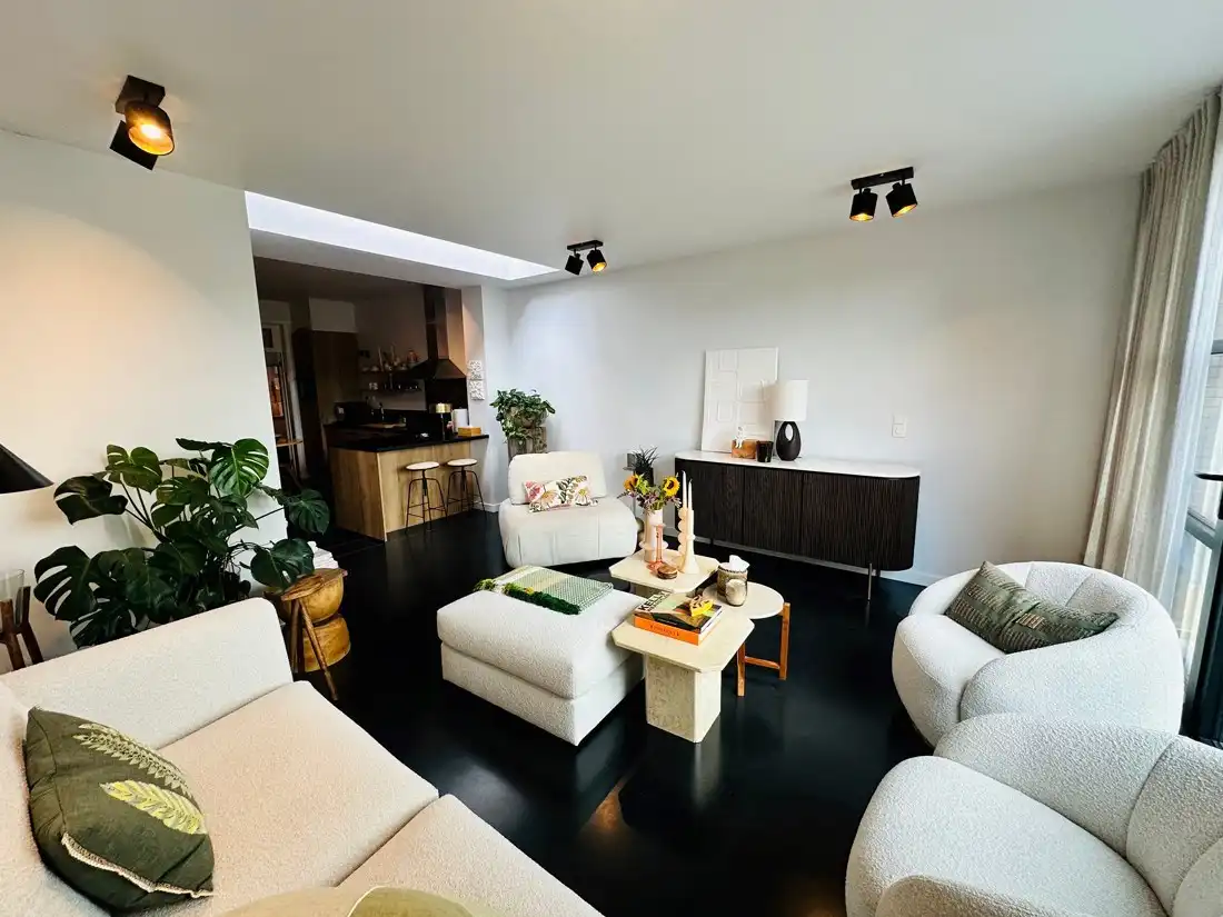 Moderne rijwoning in Hasselt met tuin, terras en 3 slaapkamers foto 2