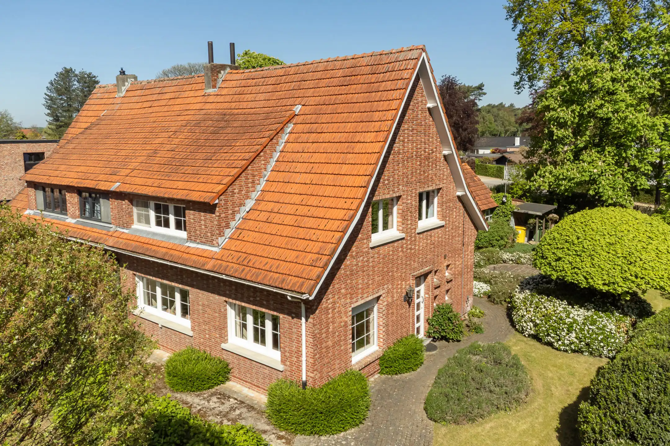 Charmante woning met 4 slpks op 742 m² met achteringang foto 47