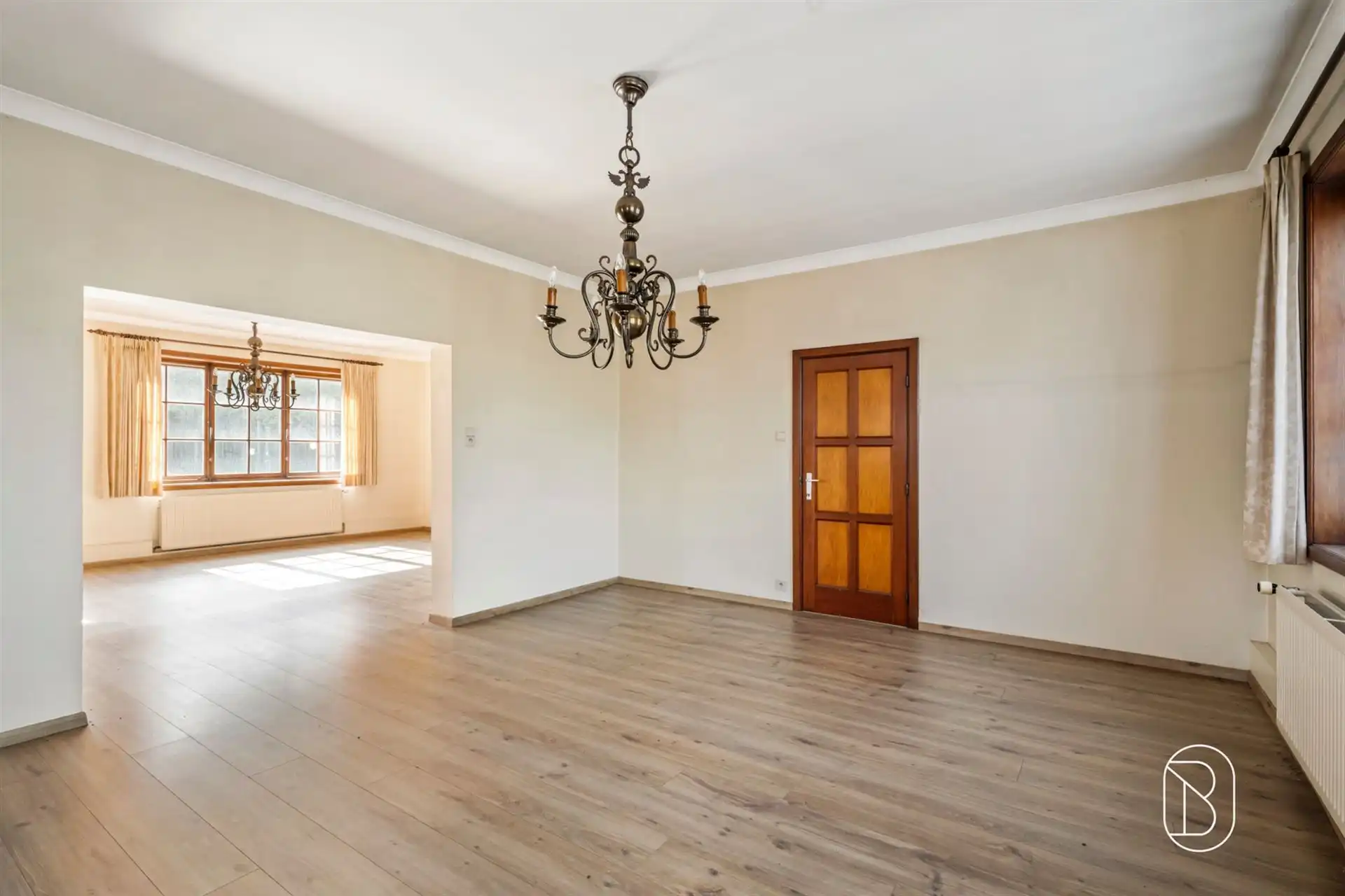 Landhuis-villa in Deerlijk omgeven door groen met 4 kamers foto 17