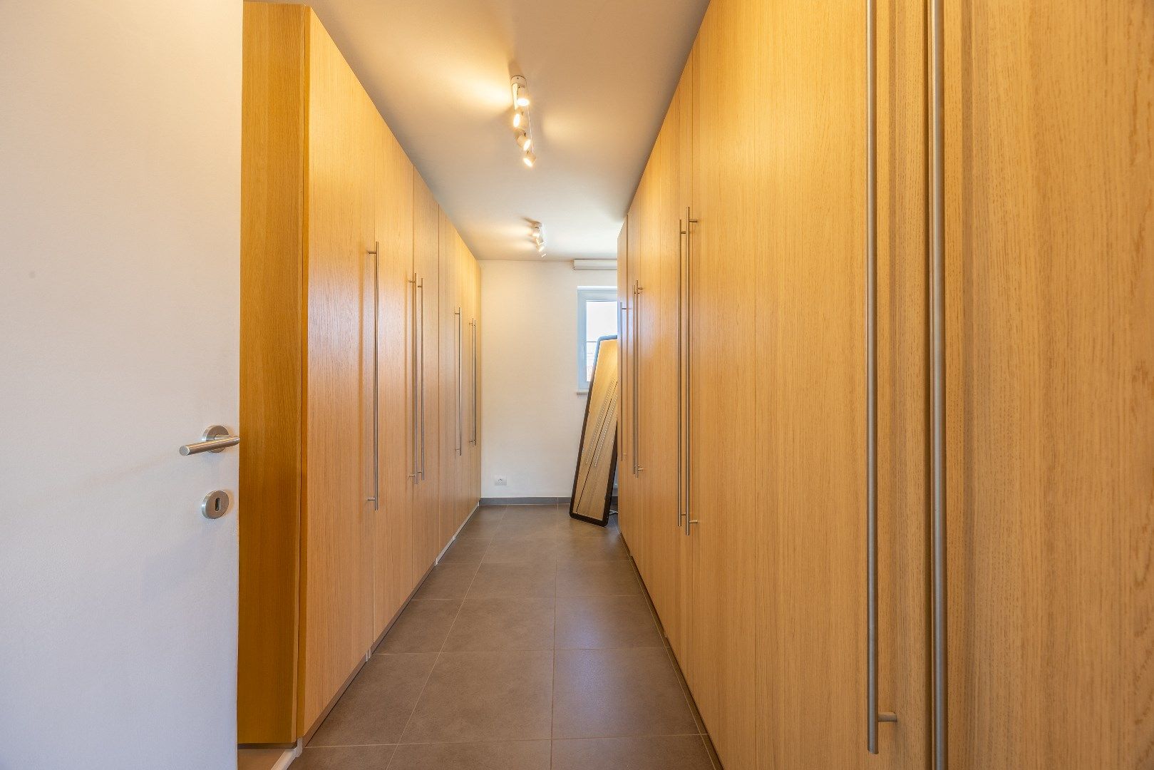 RUIME, KLASSEVOLLE EN ENERGIEZUINIGE WONING  foto 11