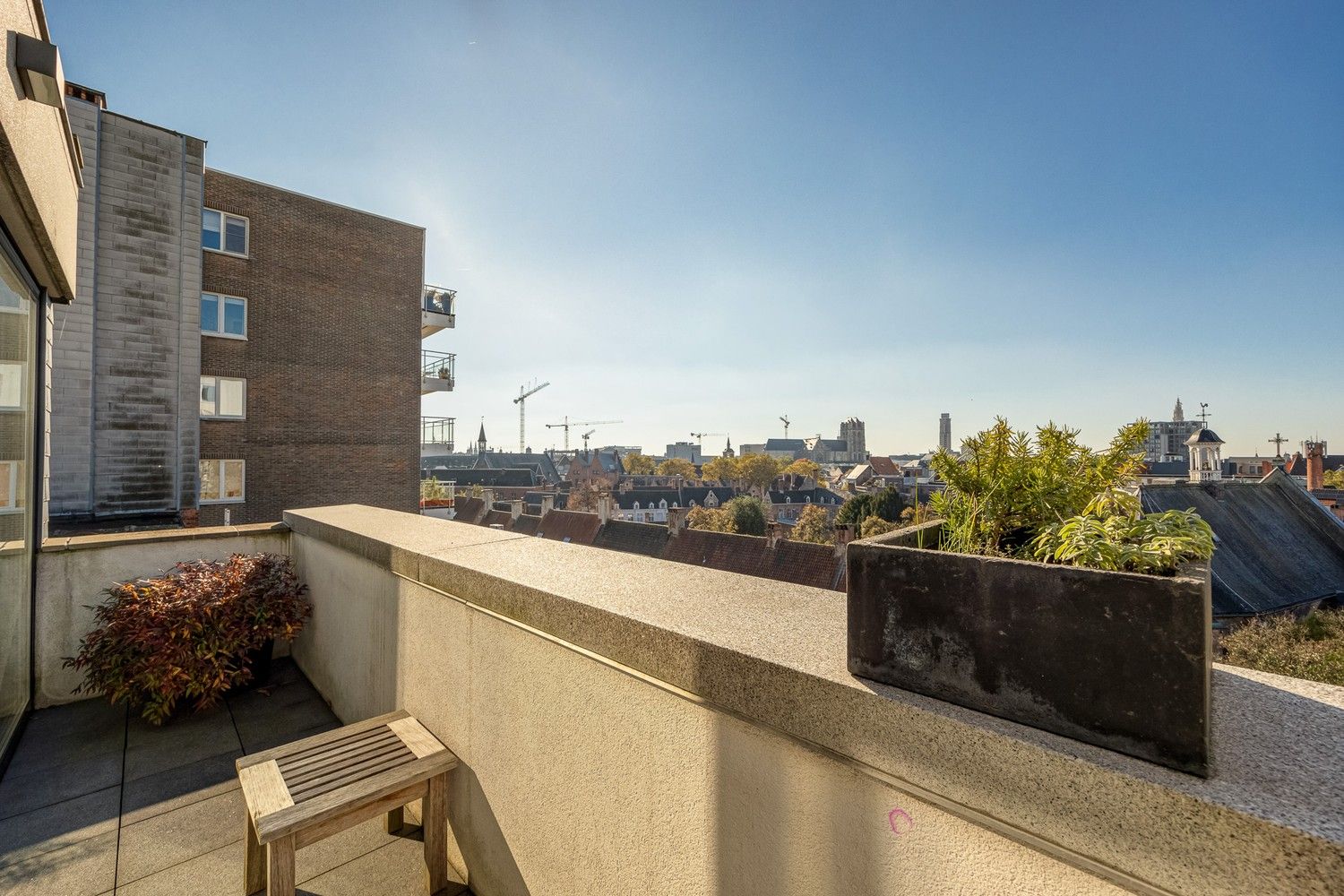 Prachtige duplex penthouse met 3 ruime terrassen in recent gebouw foto 15