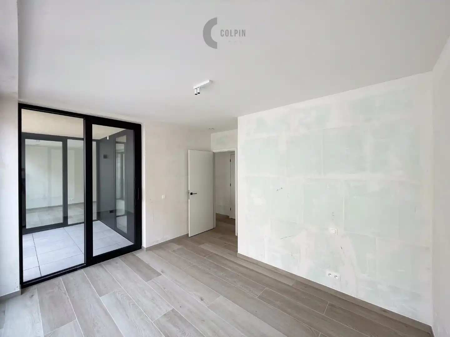 Instapklaar nieuwbouw appartement vlakbij het strand en centrum Heist. foto 5