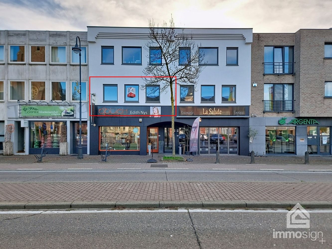 Instapklaar appartement te huur met EPC-label A in hartje Heusden-Zolder! foto {{pictureIndex}}