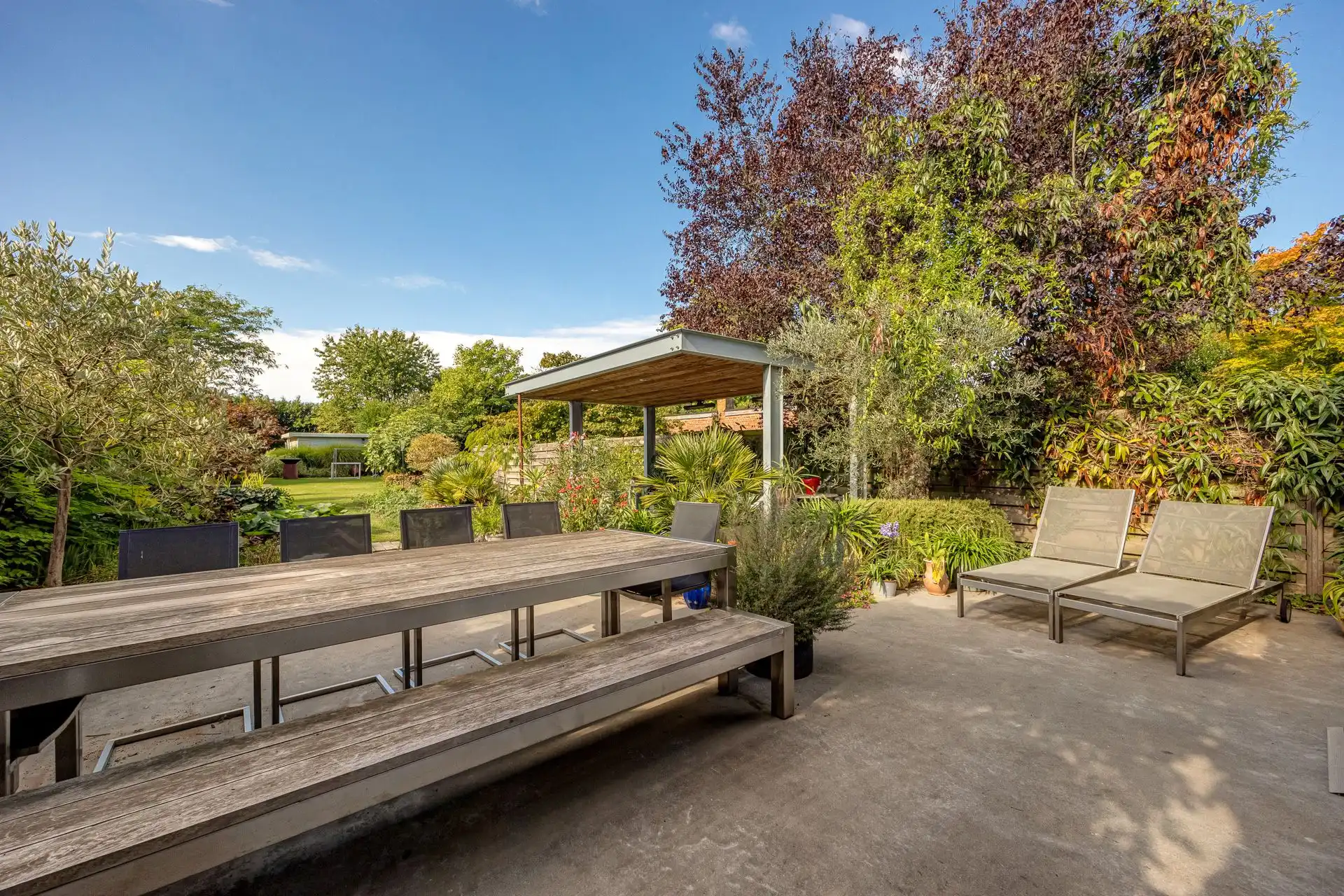 Volledig gerenoveerde gezinswoning met 5 slpks te Kontich foto 28