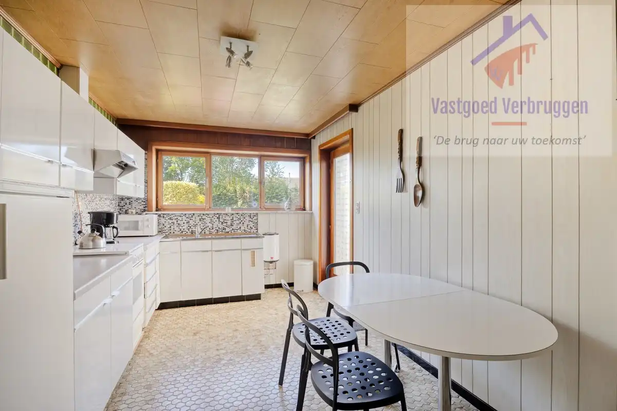 Goed gelegen ruime halfopen bebouwing met prachtige zongerichte tuin foto 10