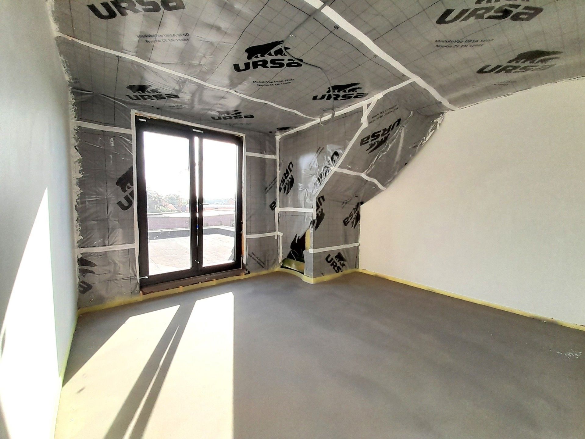 Nieuwbouwappartement INCLUSIEF kosten, garage en berging foto 6