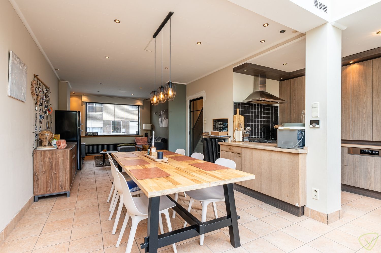 Instapklare woning met tuin en vlakbij het centrum van Eeklo foto 8