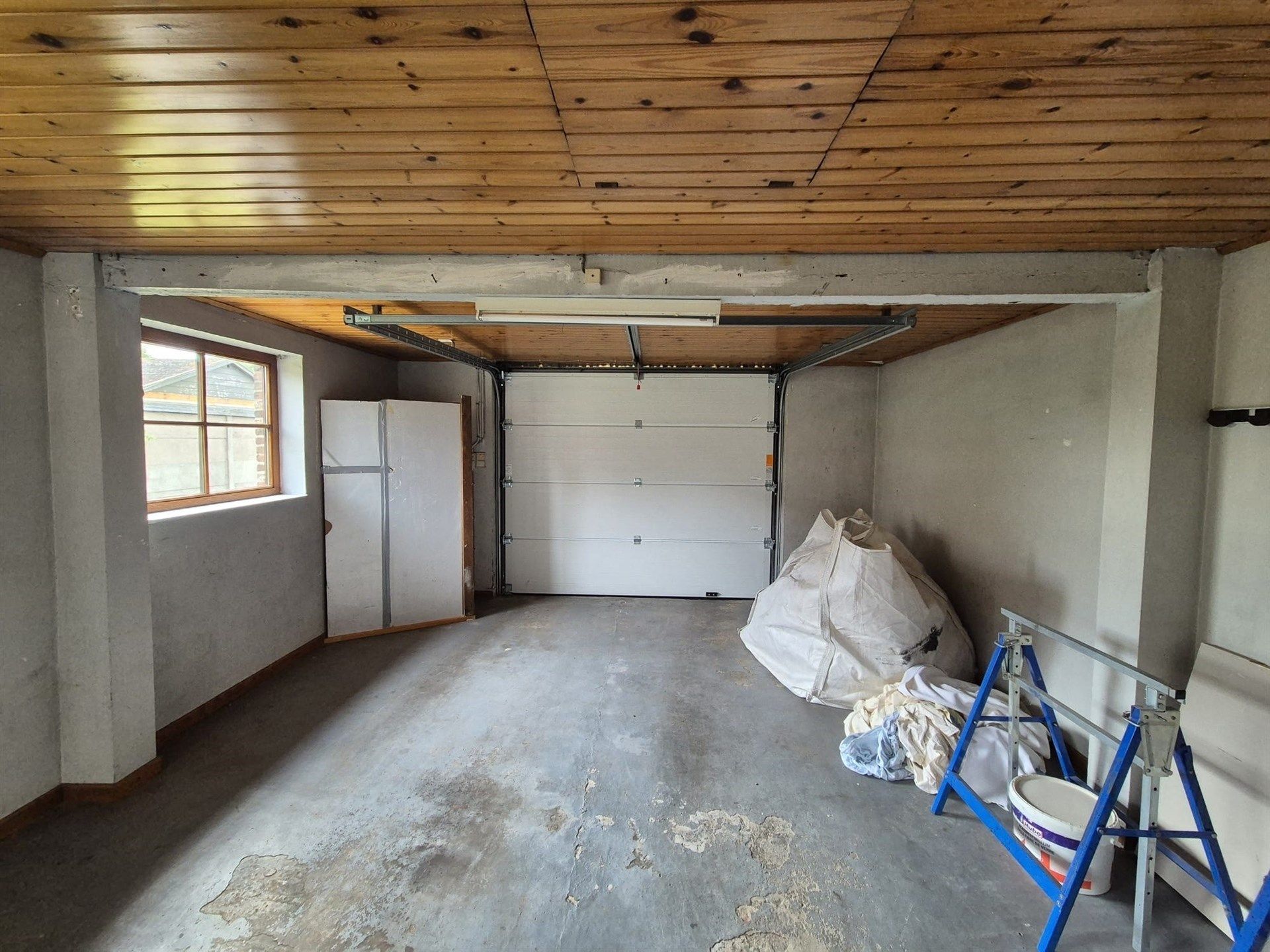 Charmante open bebouwing met tuin en dubbele garage. foto 25