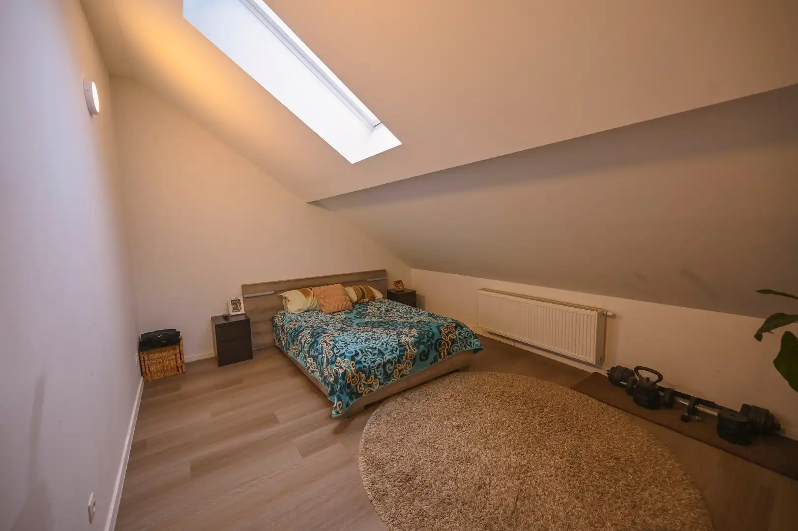 RUIM LICHTRIJK DUPLEX APPARTEMENT MET TERRAS NABIJ CENTRUM  foto 8