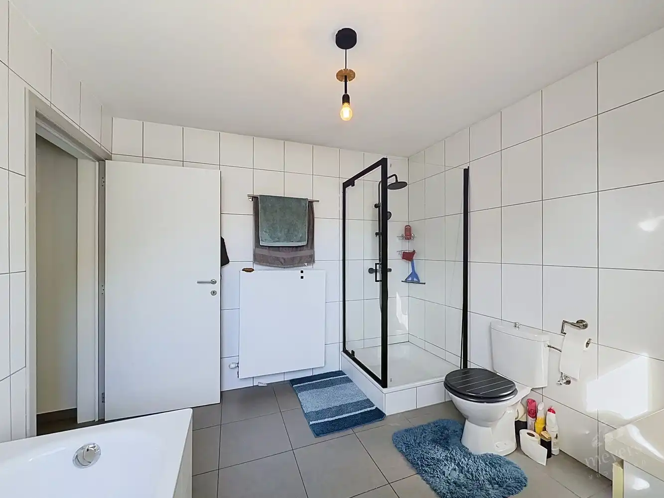 Veelzijdig handelspand met bovenliggend appartement en afzonderlijke tuinen in Heusden-Zolder foto 21