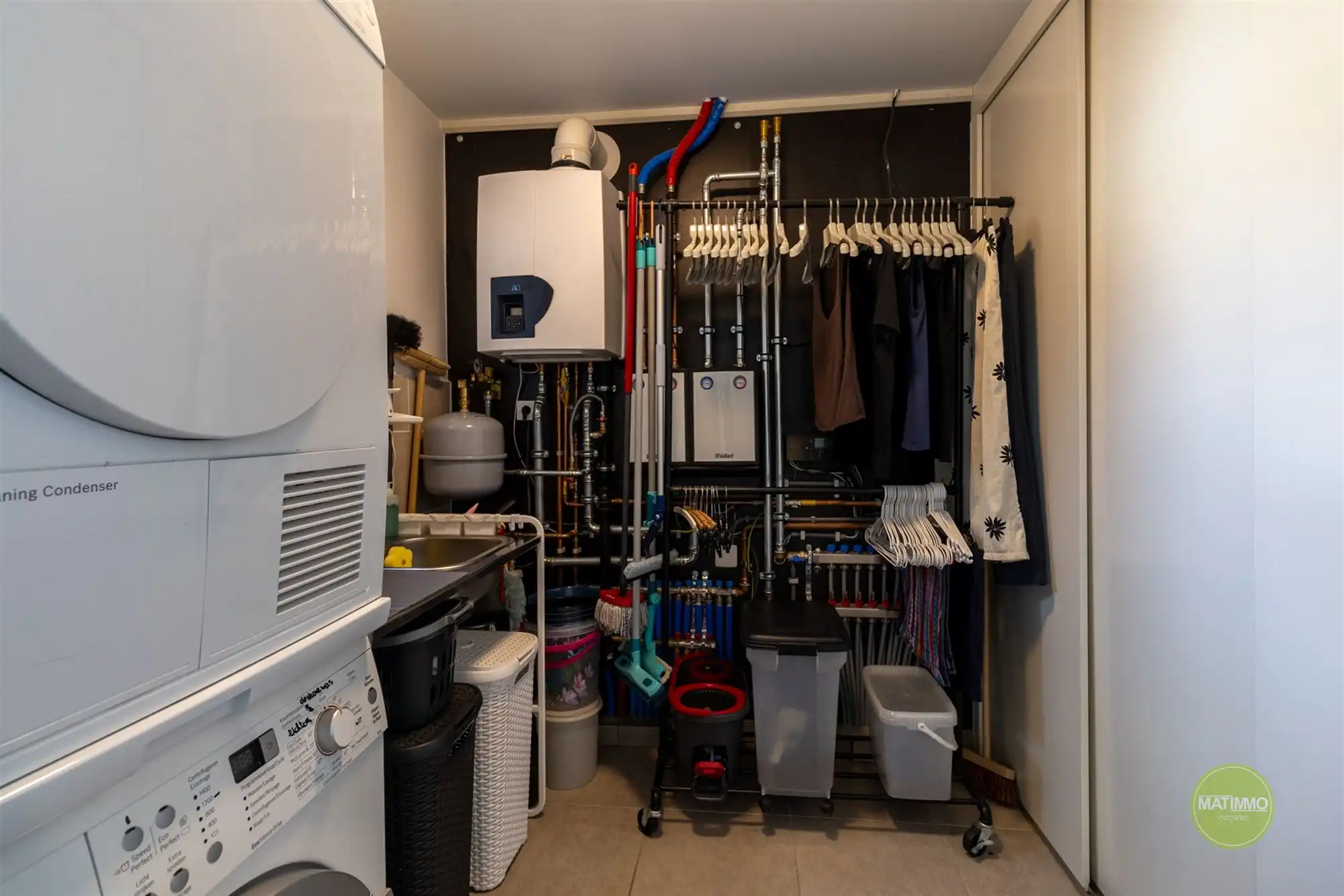 Gerenoveerde woning met 3 slaapkamers te Mol-Wezel foto 14
