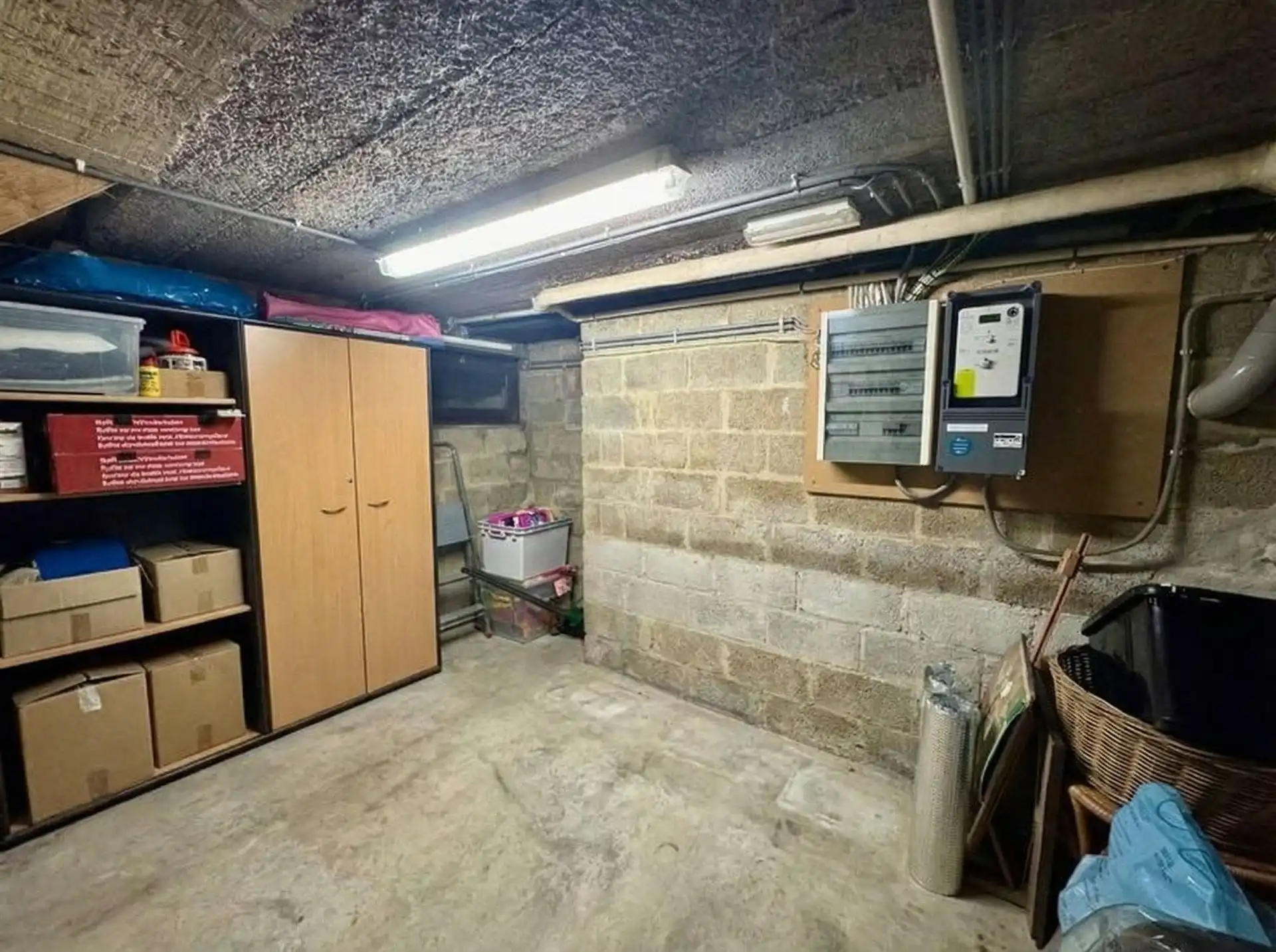 Halfopen bebouwing in rustige straat te As foto 22