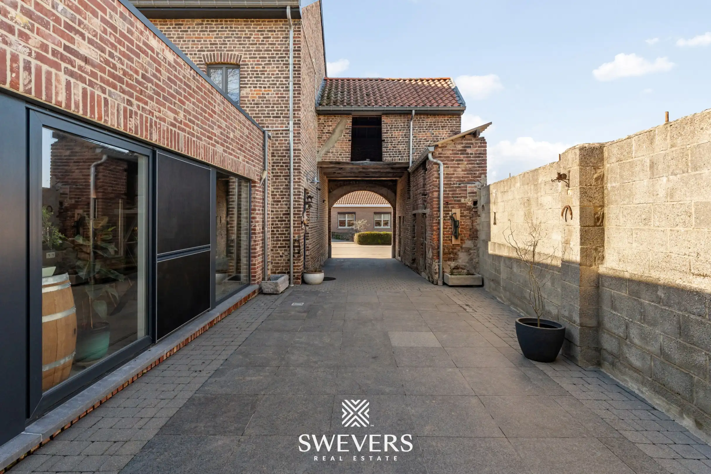 Instapklare open bebouwing met 4 slaapkamers tussen de boomgaarden in Gingelom foto 24