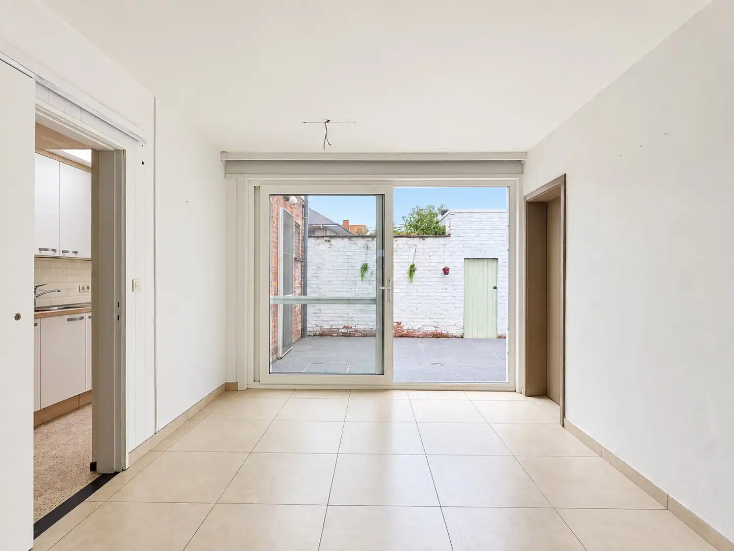 Woning met kleine garage en zonneterras te Brugge foto 3