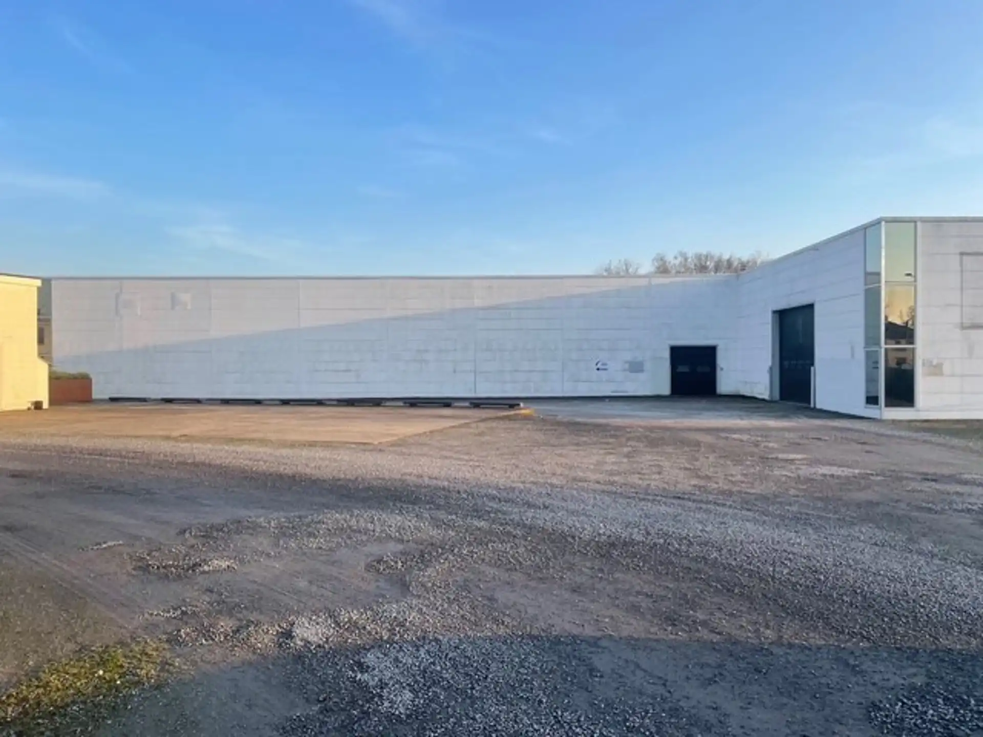 MULTIFUNCTIONEEL BEDRIJFSGEBOUW foto 7