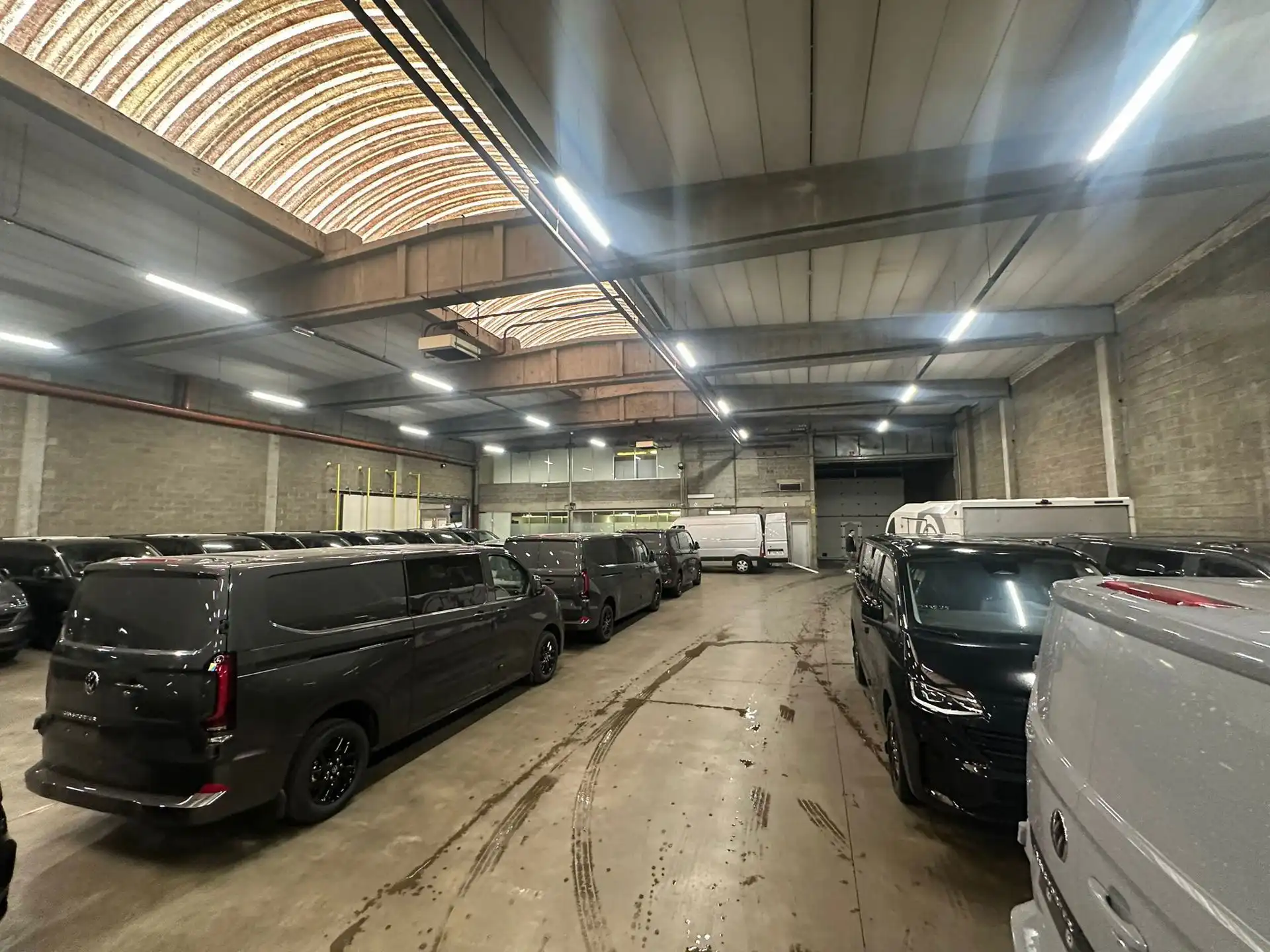 TE HUUR bedrijfssite langsheen E17  foto 12