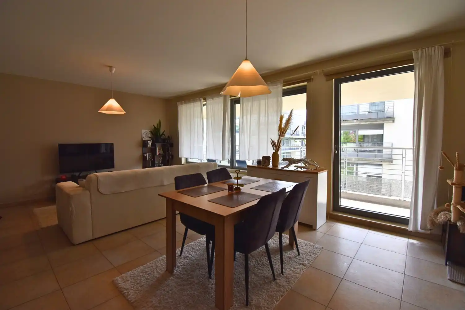 Ultra modern appartement met 1 slaapkamer en zeer ruim terras foto 4