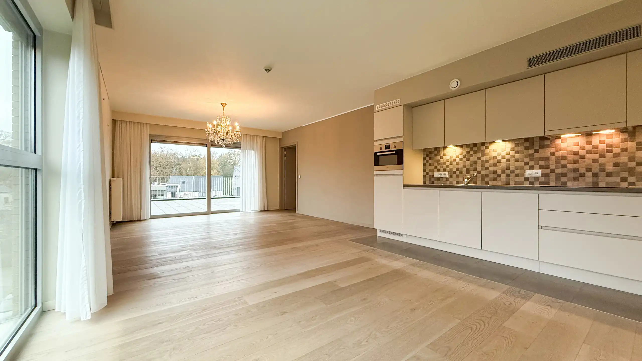 Stijlvol serviceflat met comfort, rust en zekerheid! foto 3