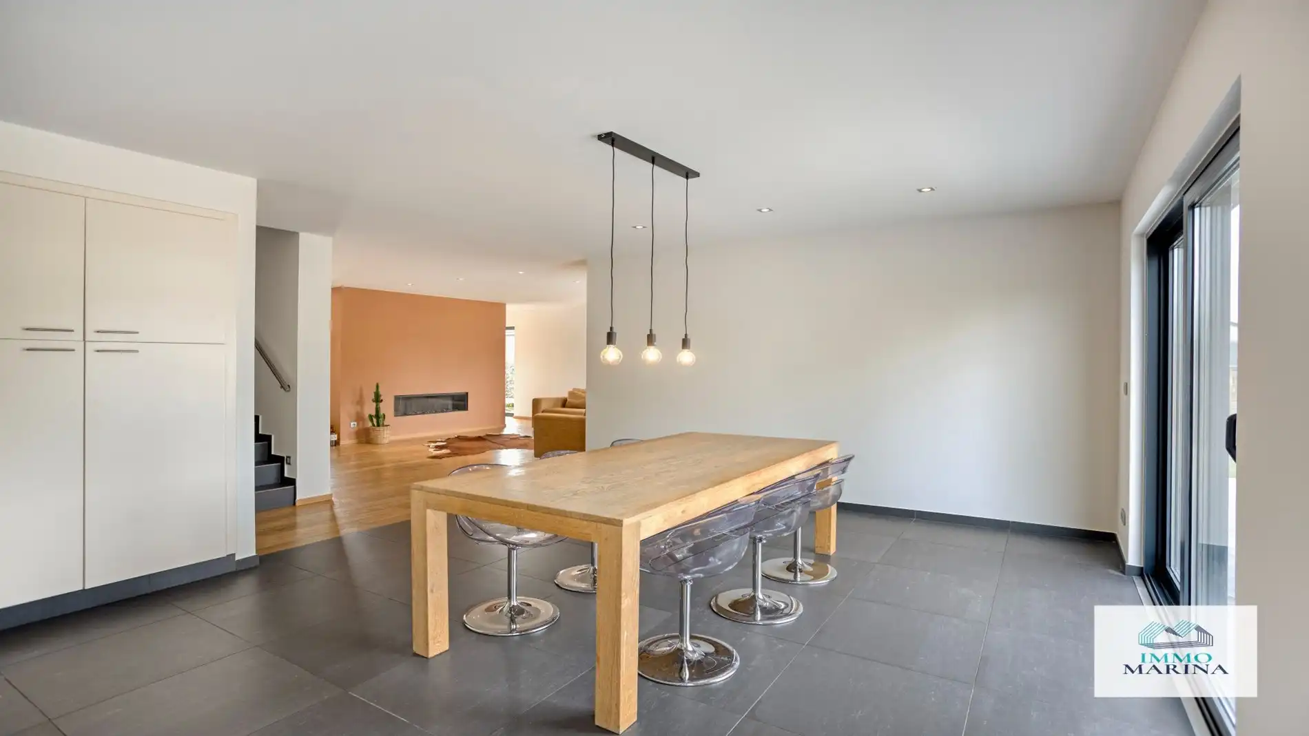 Ruime villa op 8,2a in doodlopende straat met 6 kmrs te Houtvenne foto 6