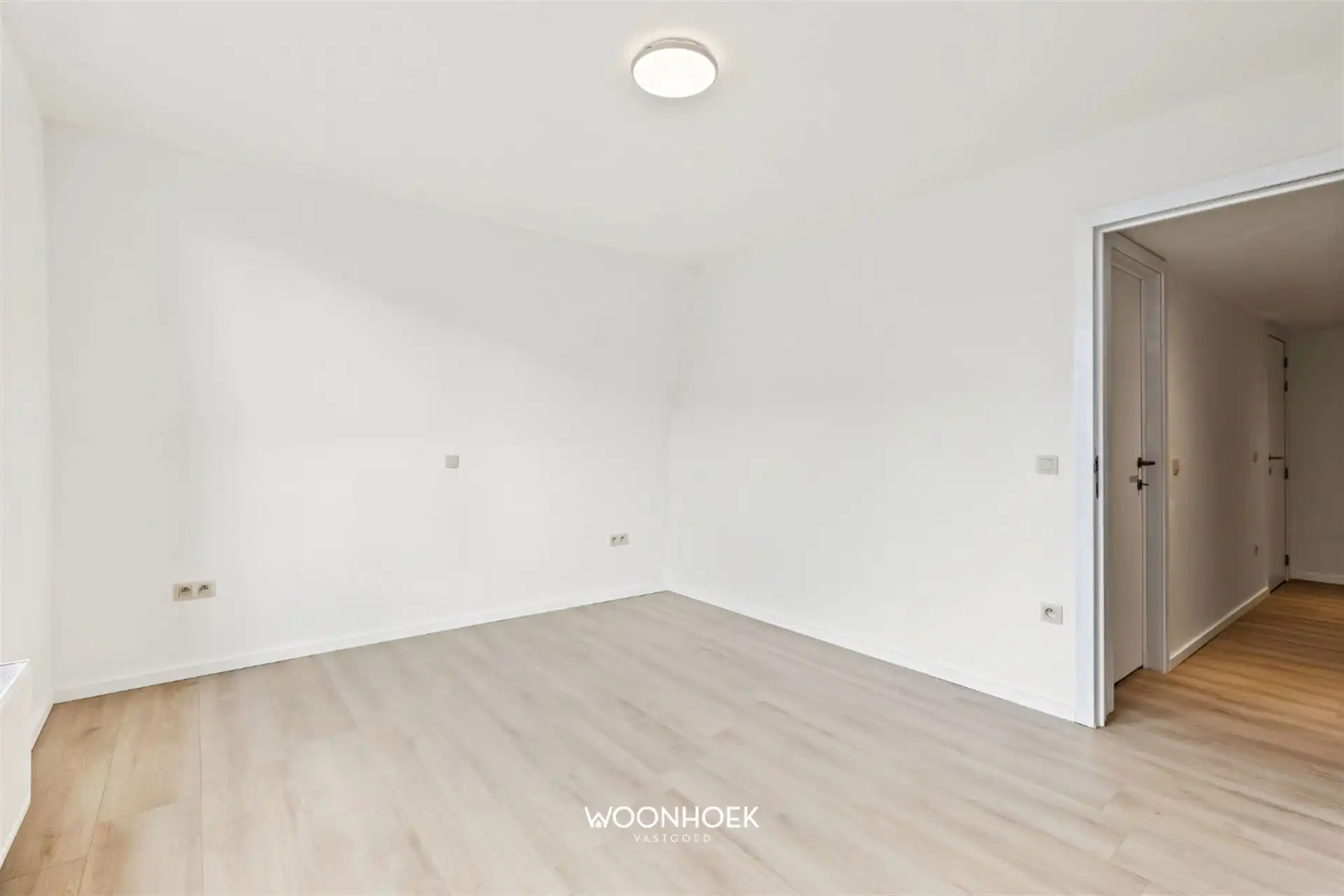 HO bebouwing met 4 slaapkamers op een perceel van 937 m² foto 15