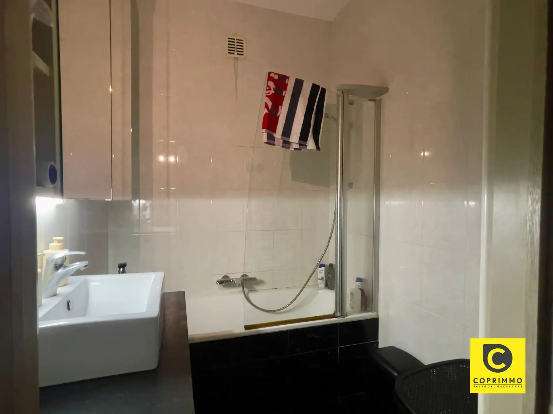 Verzorgd en aangenaam gelegen 2-slaapkamer appartement in Wilrijk foto 5