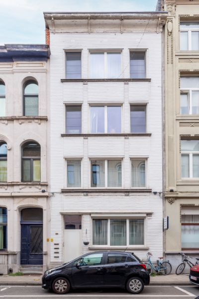 ()=>{if(producerUpdateValueVersion(node),producerAccessed(node),node.value===ERRORED)throw node.error;return node.value} De Beuckerstraat 17/3 - 2018 Antwerpen (2018)