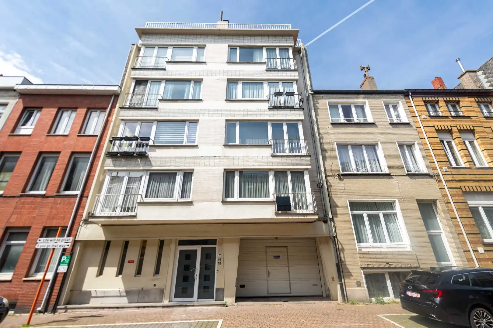 appartement op rustige ligging met 2 slaapkamers foto {{pictureIndex}}