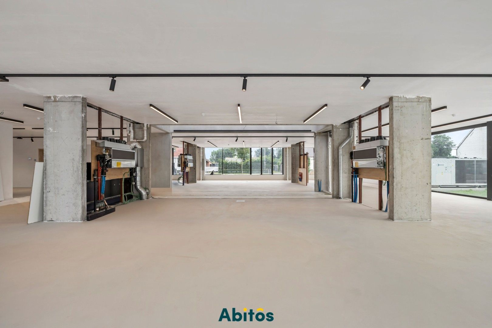 Commerciële ruimte met uitstekende visibiliteit en bereikbaarheid foto 20