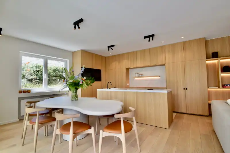 Subliem tuinappartement met zonneterras van 72m²  in een karaktervolle villaresidentie in een paadje. foto 5