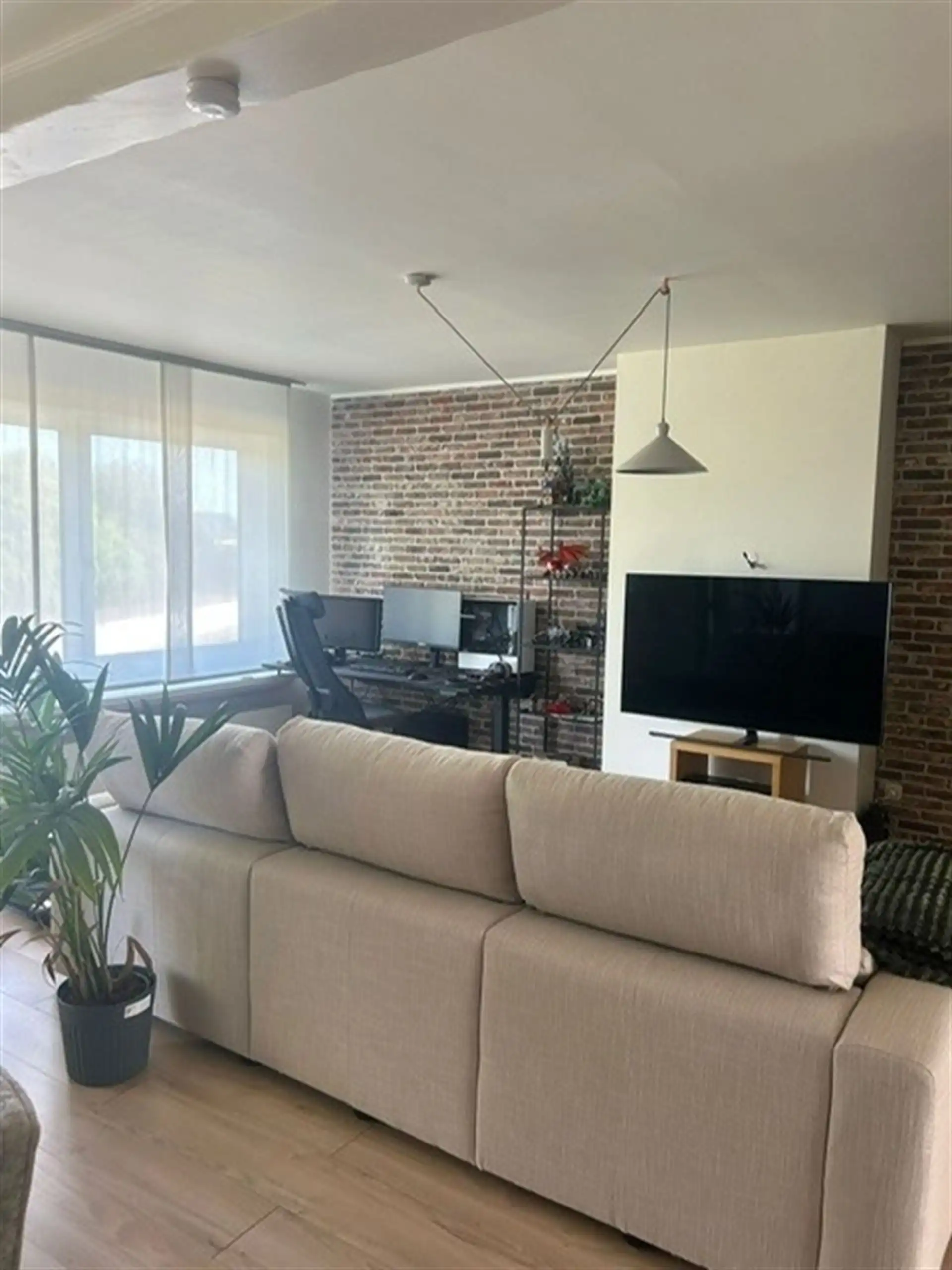 AANGENAAM APPARTEMENT MET TERRAS EN KELDERBERGING, RUSTIG GELEGEN NABIJ DE DORPSKERN foto 3