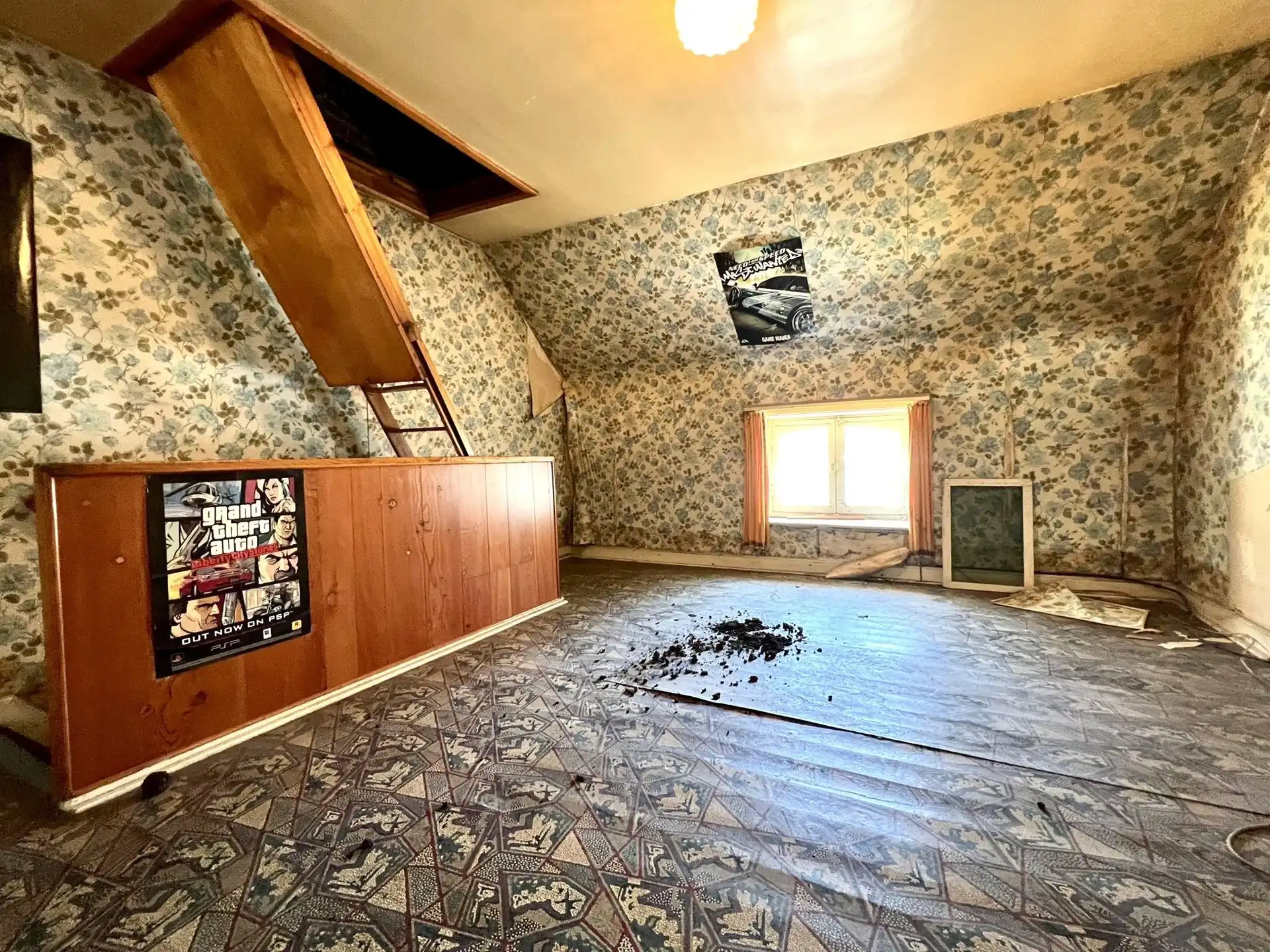 Te renoveren woning met potentieel! foto 15
