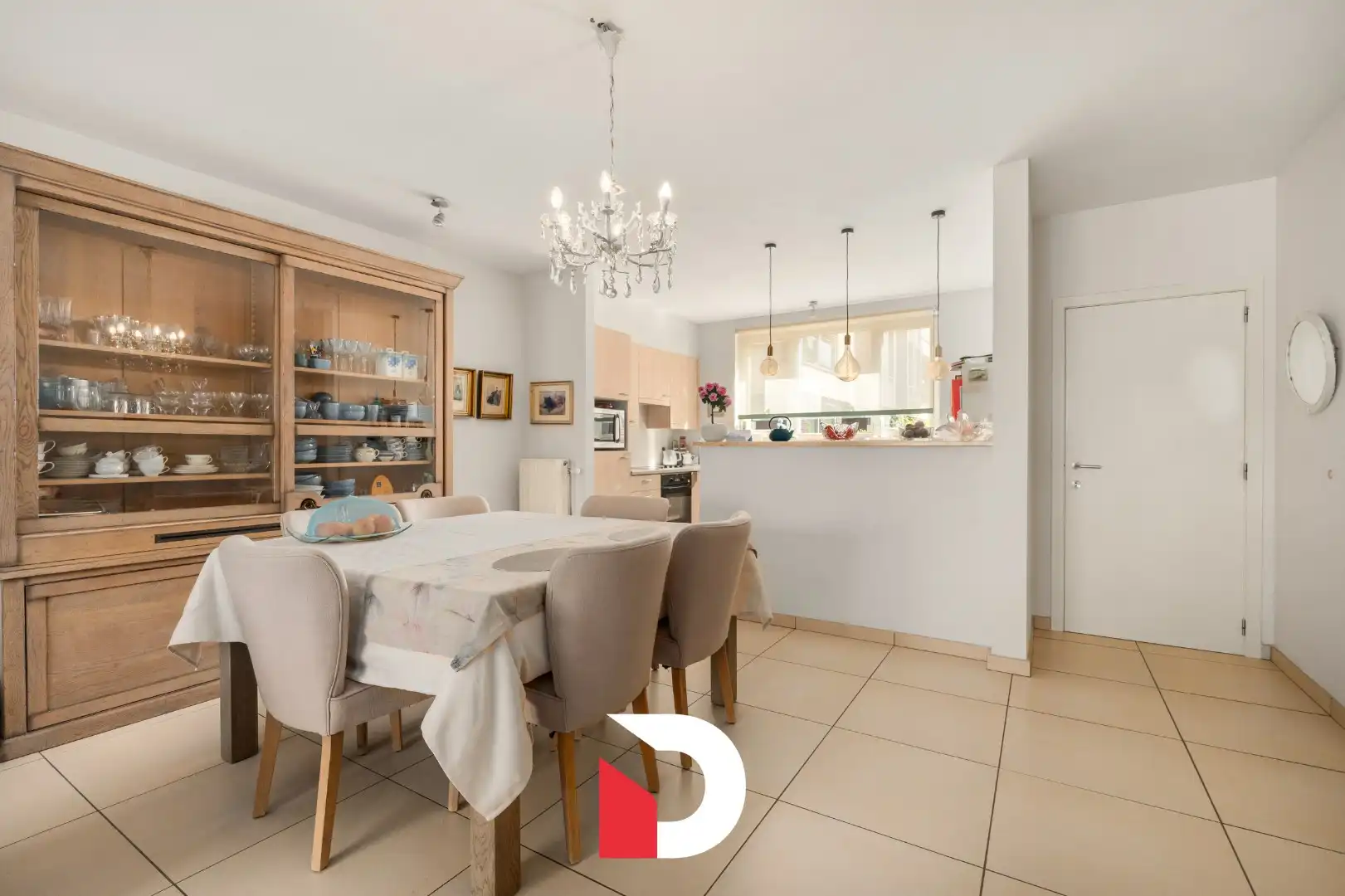 Schitterende instapklare stadswoning met 4 slk en stadstuin in rustige omgeving foto 7