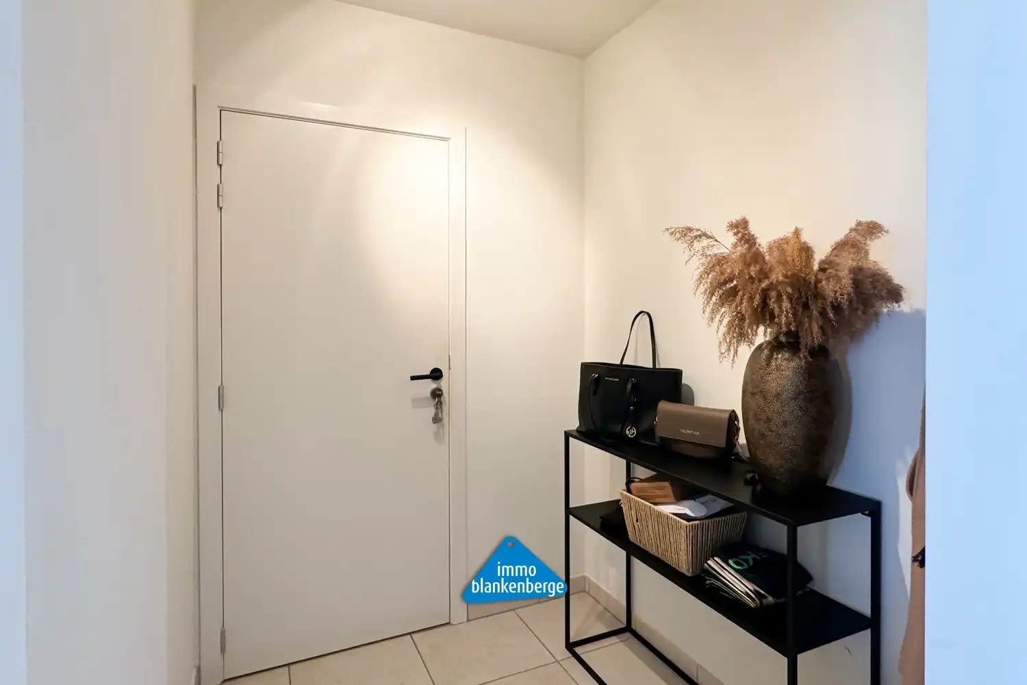 Ruim en modern appartement met twee slaapkamers foto 11