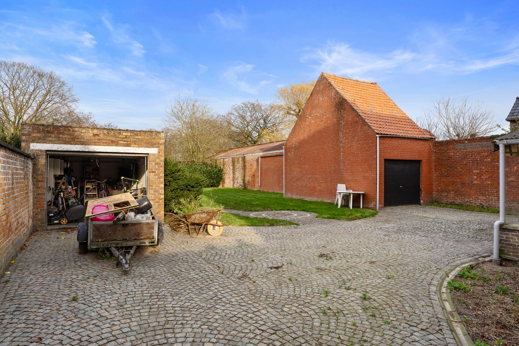 Statige, ruime woning met 5 slaapkamers in hartje Oedelem foto 20