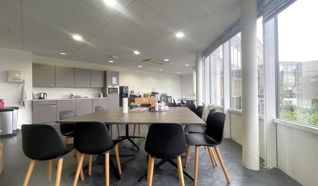 Kantoren te huur in West Port aan E34 in Zwijndrecht foto 8
