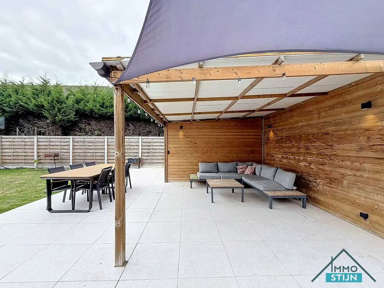 Instapklare woning met werkplaats foto 23