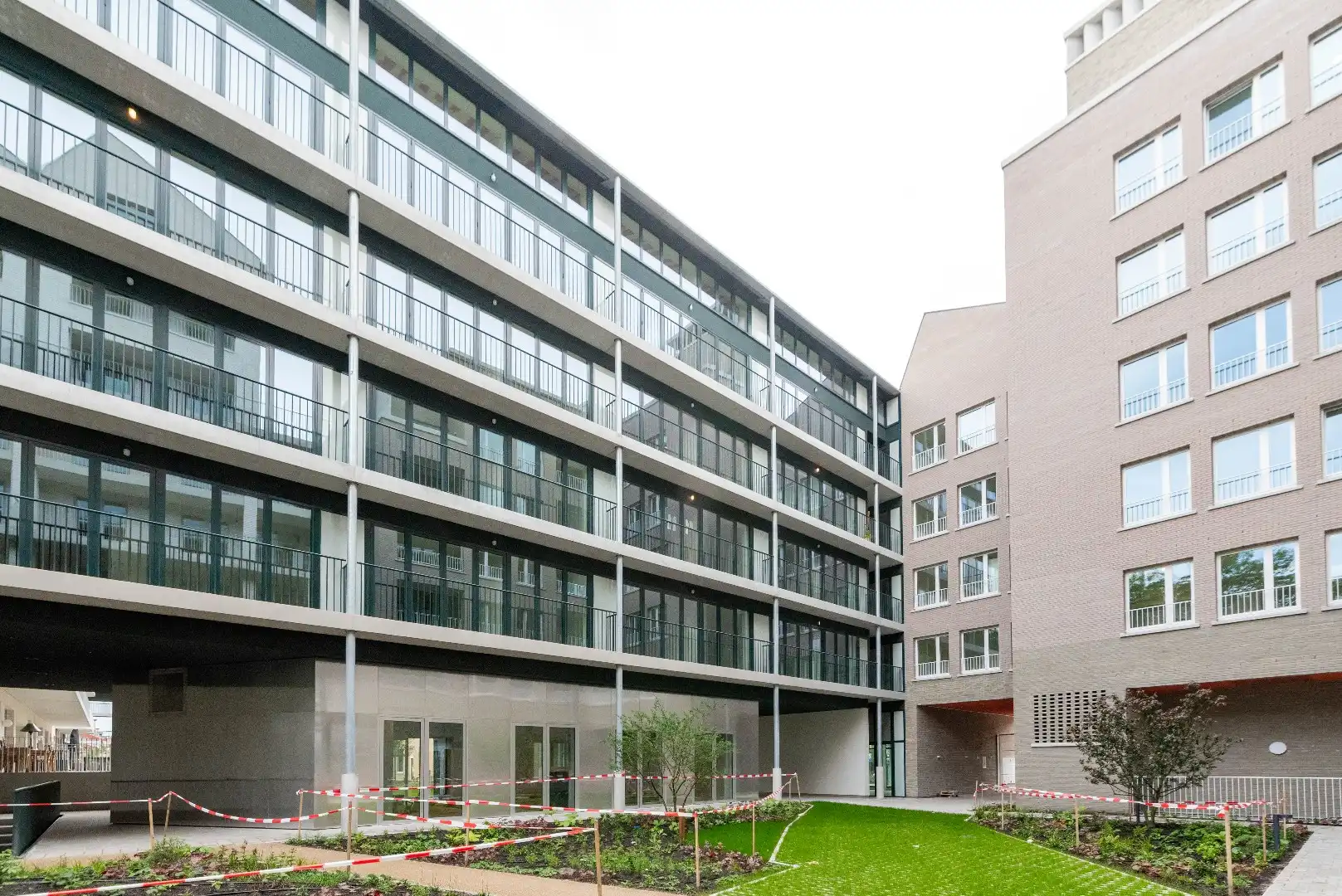 Prachtig nieuwbouw appartement met 2 slk en terras foto 15