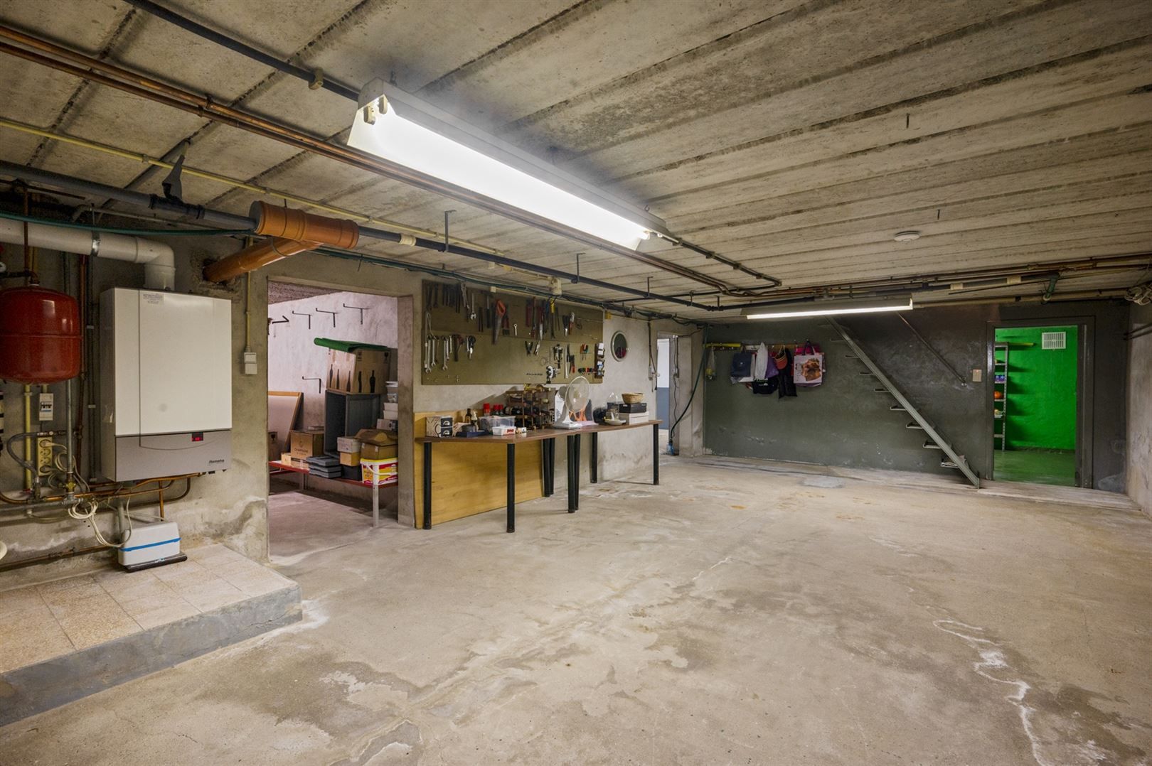 Laagbouwwoning met 3 slaapkamers op ca. 2.252m2 foto 20