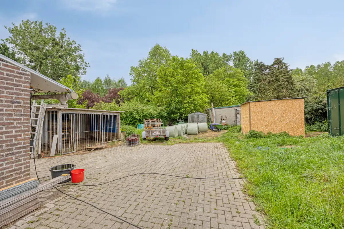 Gerenoveerde woning op een perceel van 94are foto 15
